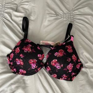 PINK Victoria’a Secret 34B push up bra NWT